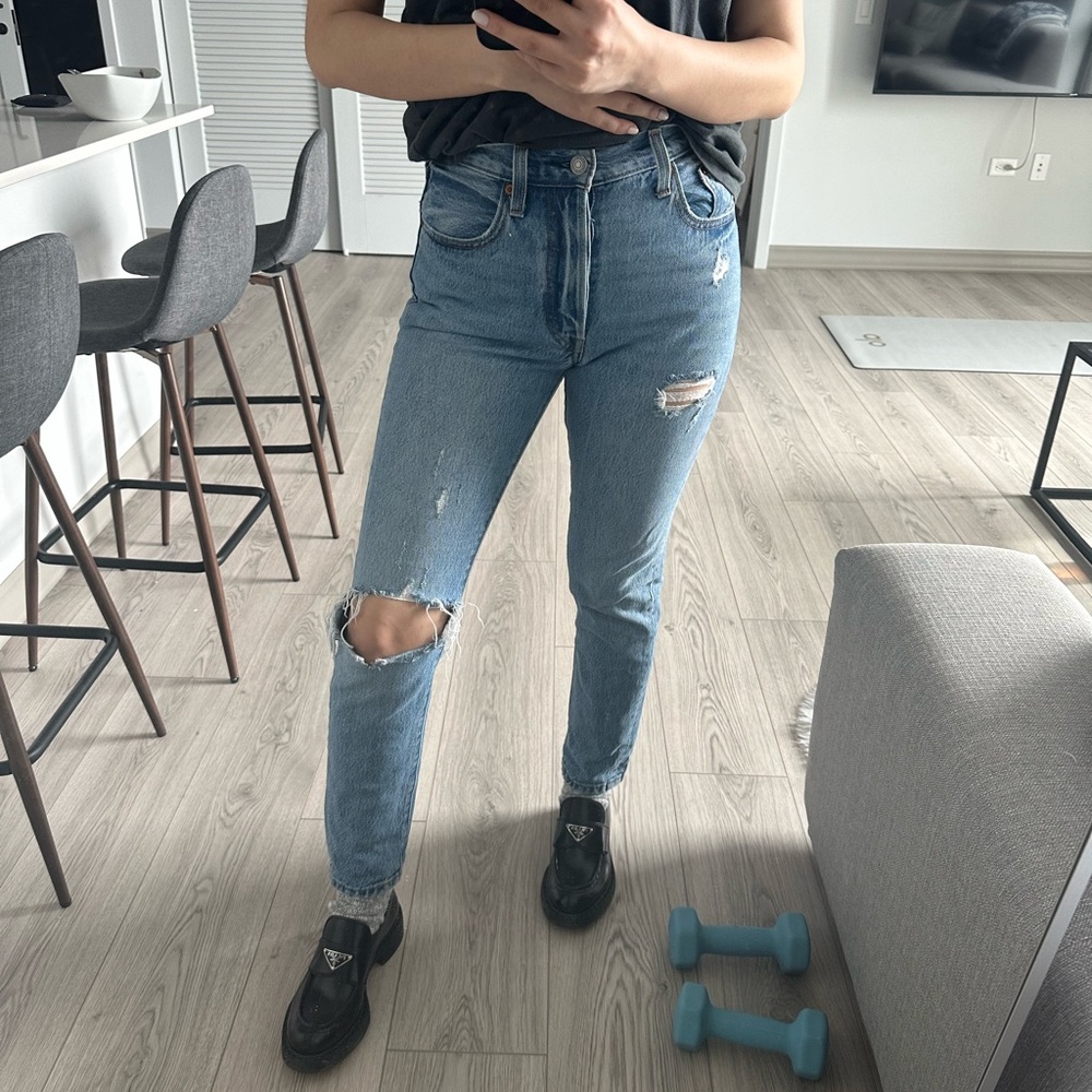 Levi’s 501 staight jeans size 25